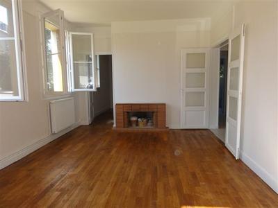 Appartement - 93 m² - 4 pièces