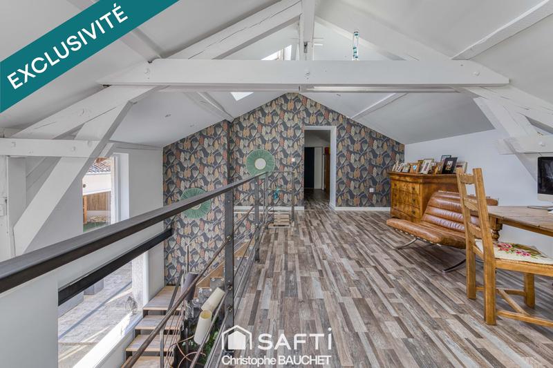 Maison - 252 m² - 5 pièces