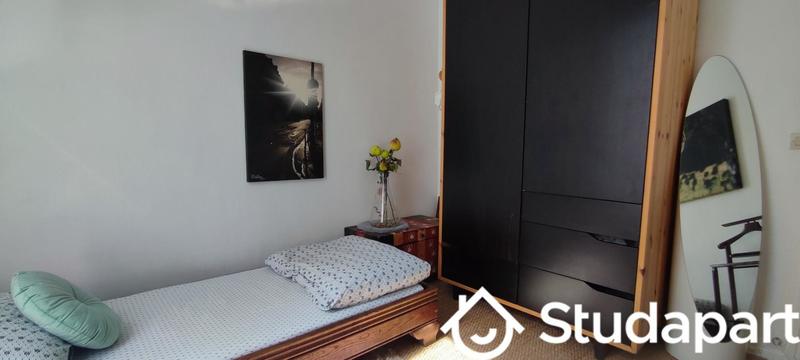 Chambre - 9 m² - 1 pièce