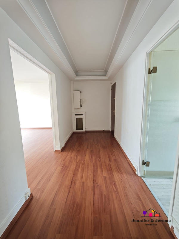 Appartement - 99 m² - 5 pièces