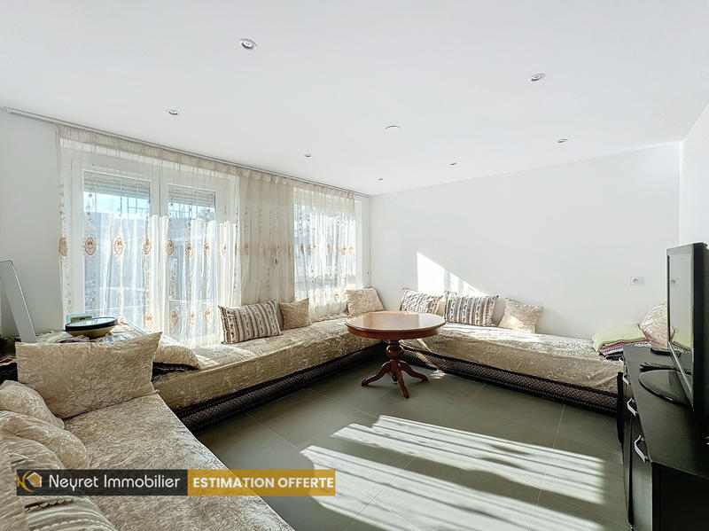 Appartement - 86 m² - 4 pièces