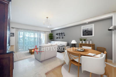 Appartement - 85 m² - 3 pièces