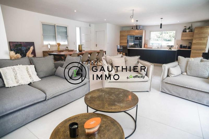 Pavillon - 135 m² - 5 pièces