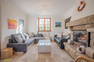 Maison traditionnelle - 150 m² - 6 pièces