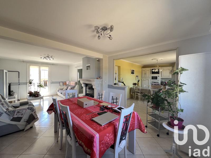 Maison - 219 m² - 14 pièces