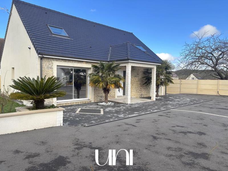 Maison - 180 m² - 6 pièces