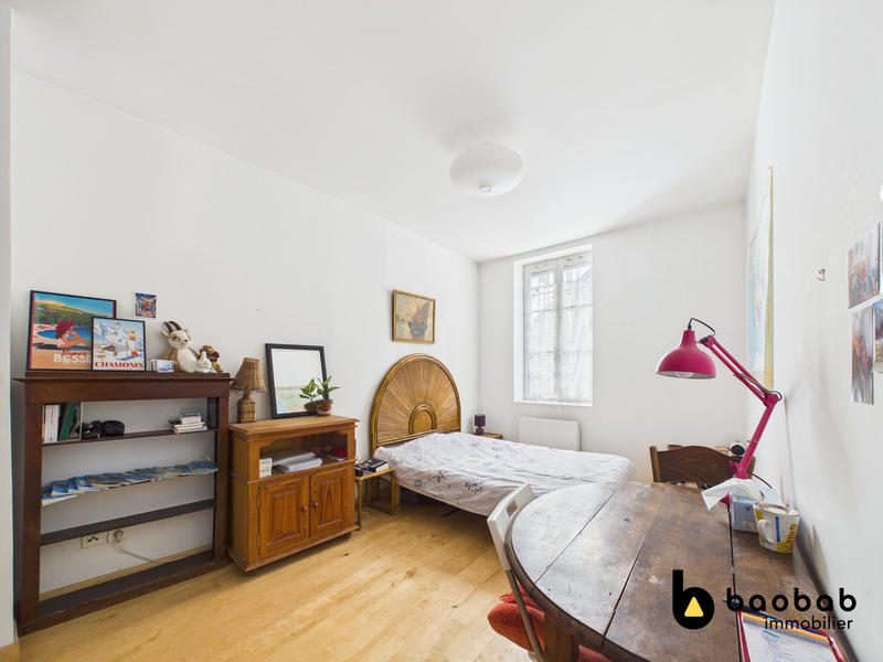 Appartement - 136 m² - 5 pièces