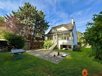 Maison - 121 m² - 5 pièces