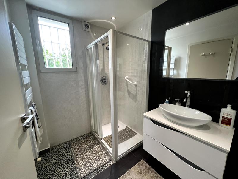 Maison - 196 m² - 7 pièces