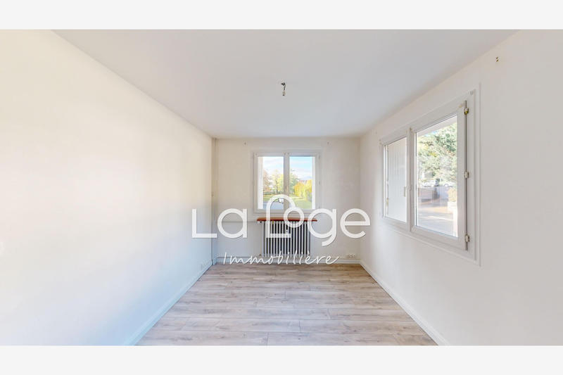 Appartement - 79 m² - 4 pièces