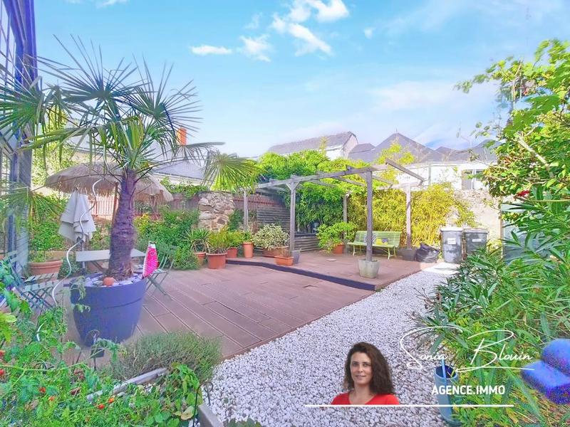 Maison - 137 m² - 5 pièces