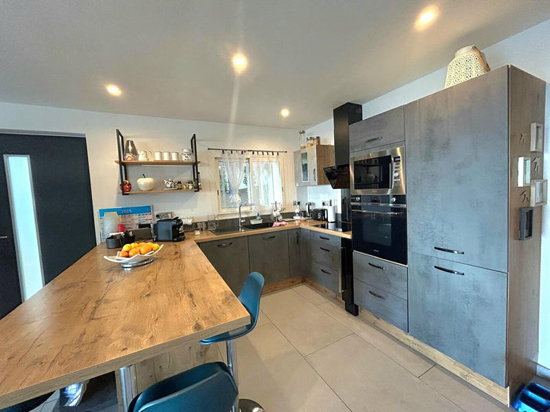 Maison - 108 m² - 4 pièces