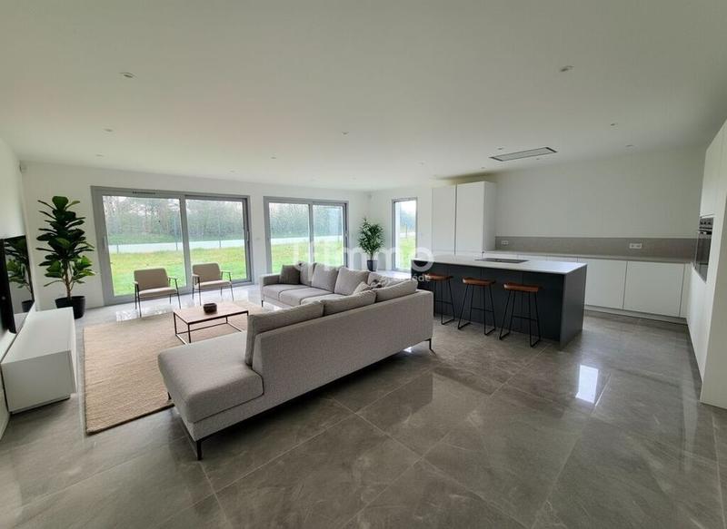 Maison - 145 m² - 4 pièces