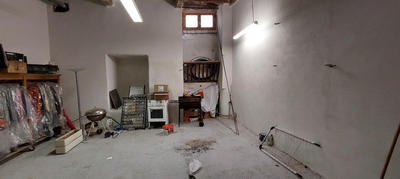 Parking / Garage - 50 m²