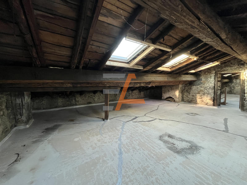 Appartement - 143 m² - 6 pièces