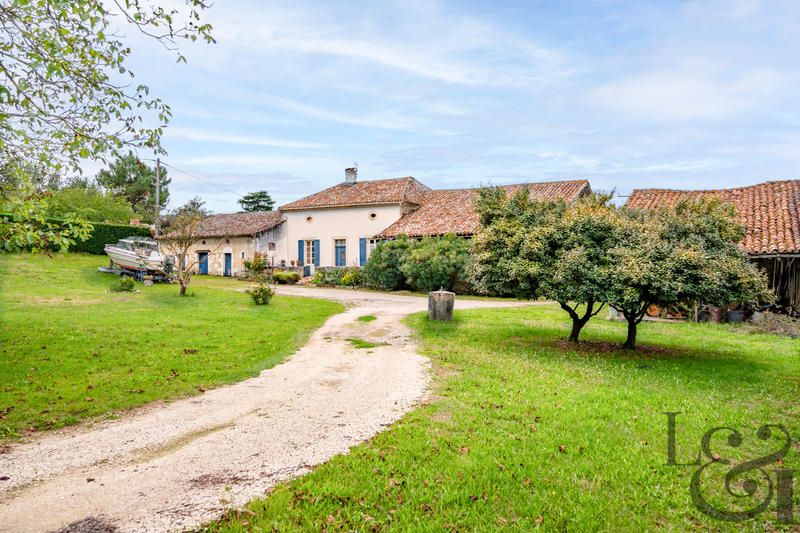 Maison - 105 m² - 4 pièces