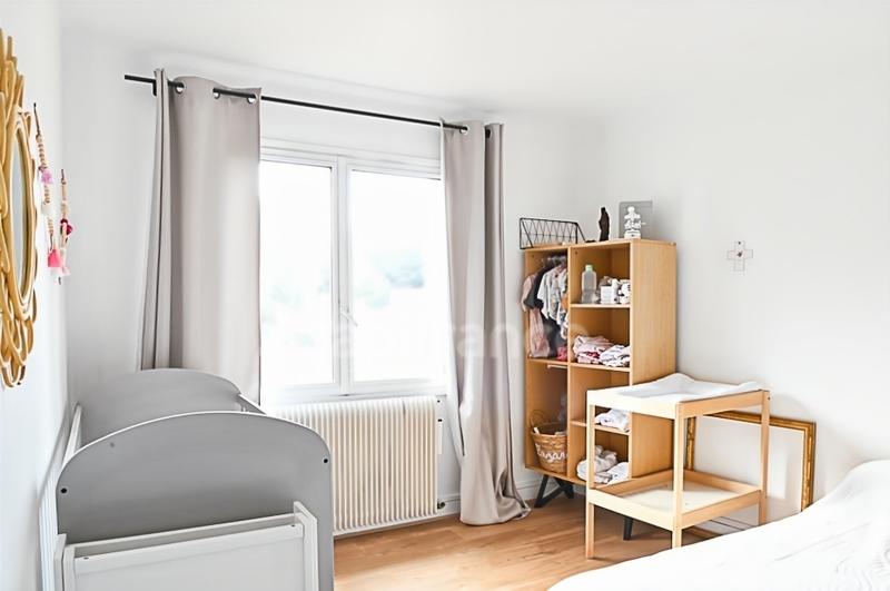 Maison - 300 m² - 13 pièces