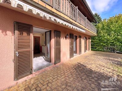 Maison - 239 m² - 8 pièces