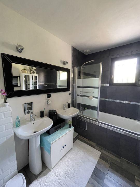 Maison - 115 m² - 7 pièces