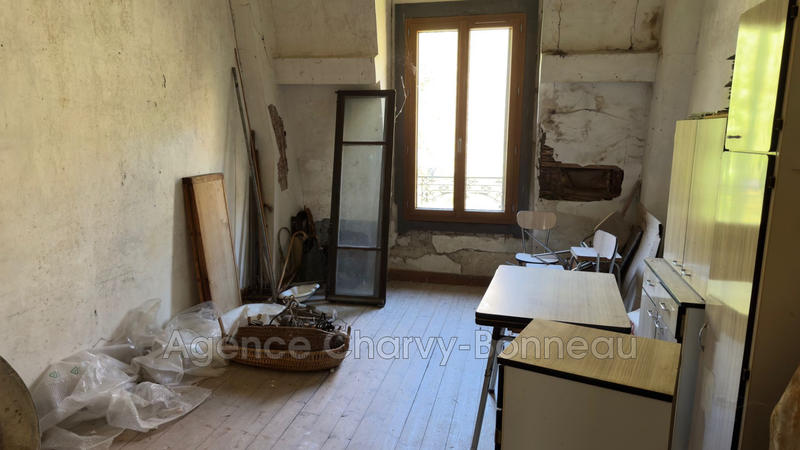 Maison - 238 m² - 9 pièces