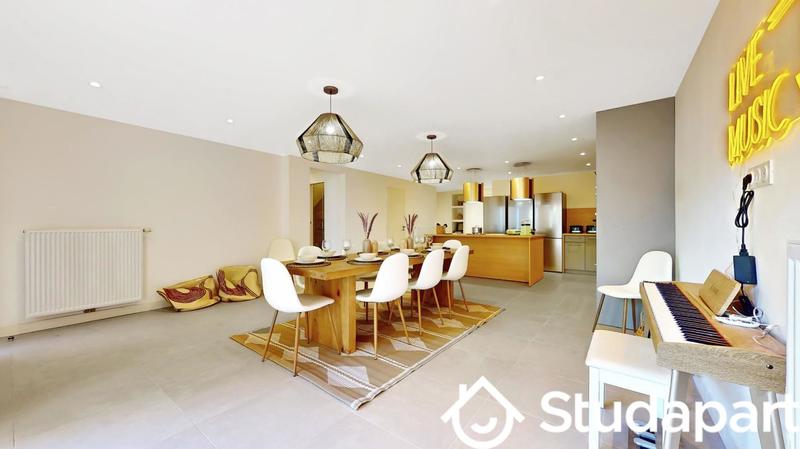 Chambre - 12 m² - 1 pièce