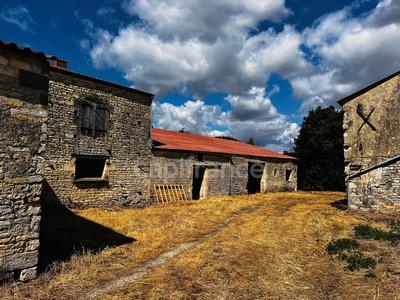 Grange - 155 m² - 4 pièces