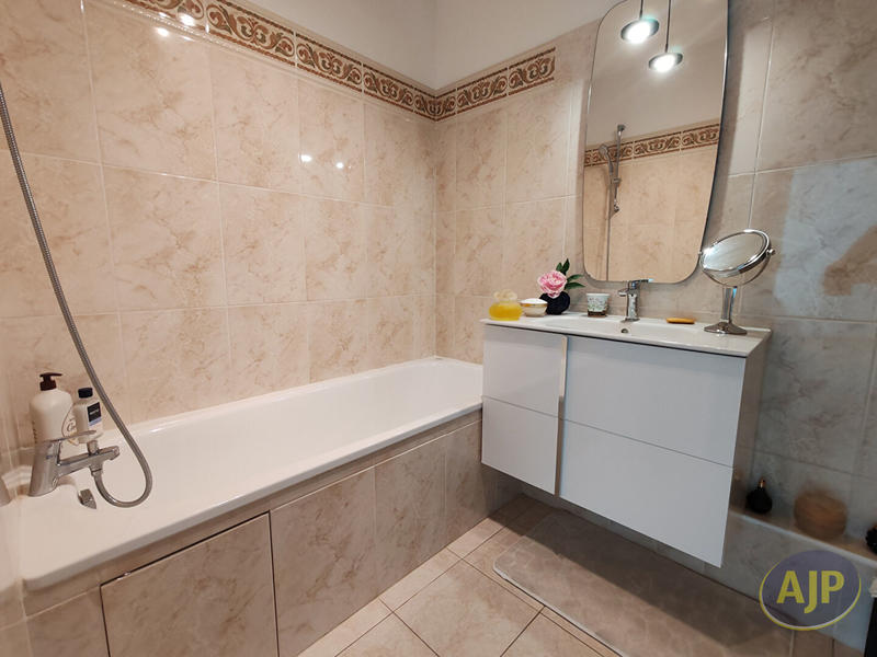 Appartement - 54 m² - 2 pièces