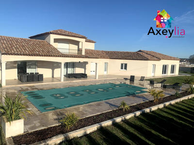 Villa - 332 m² - 11 pièces