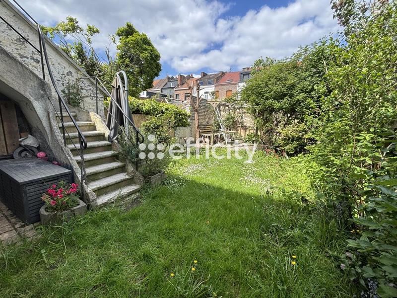 Maison - 105 m² - 5 pièces