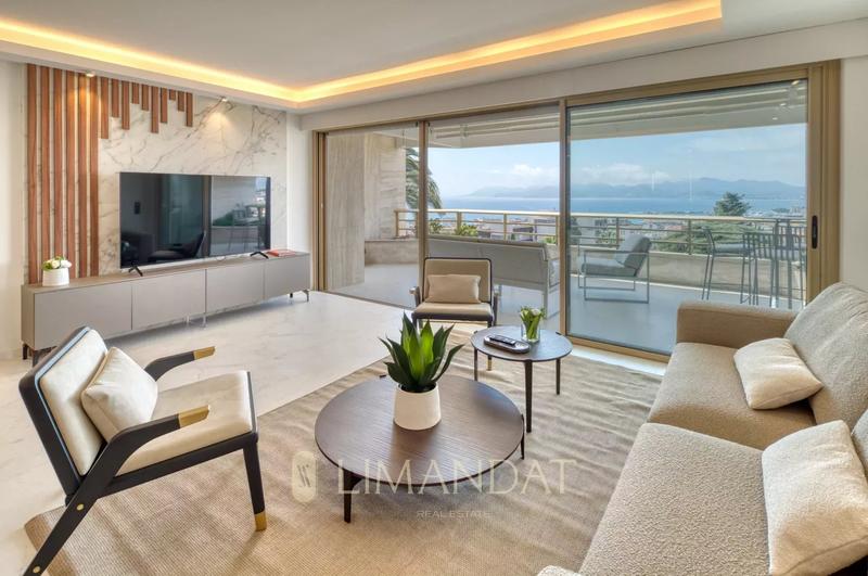 Appartement - 150 m² - 4 pièces