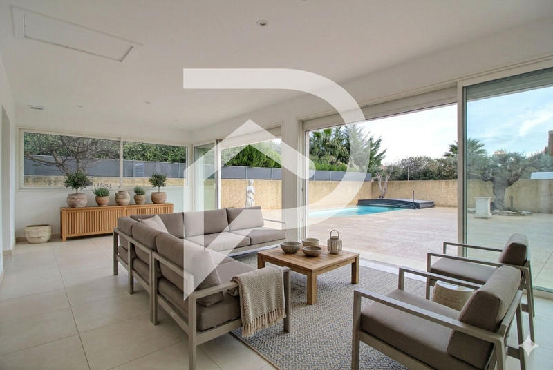 Maison - 172 m² - 4 pièces