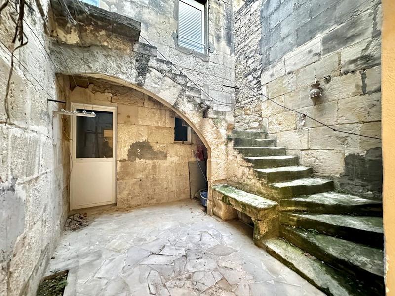 Maison - 94 m² - 5 pièces