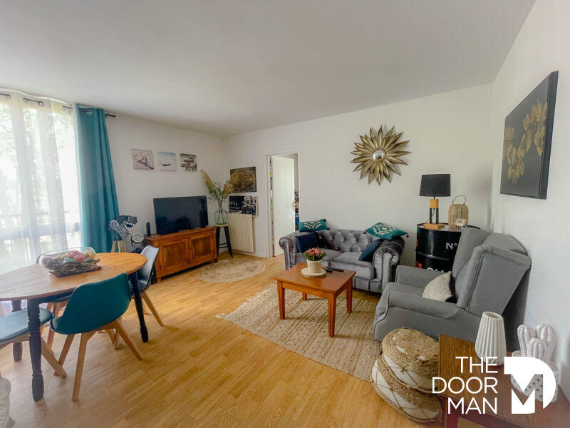 Appartement - 80 m² - 4 pièces