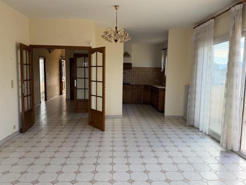 Maison traditionnelle - 112 m² - 4 pièces