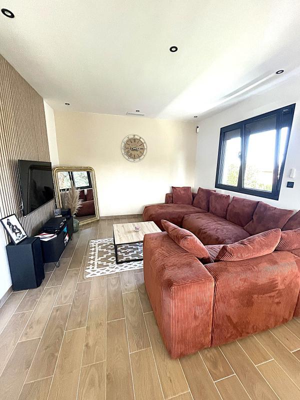 Villa - 167 m² - 6 pièces