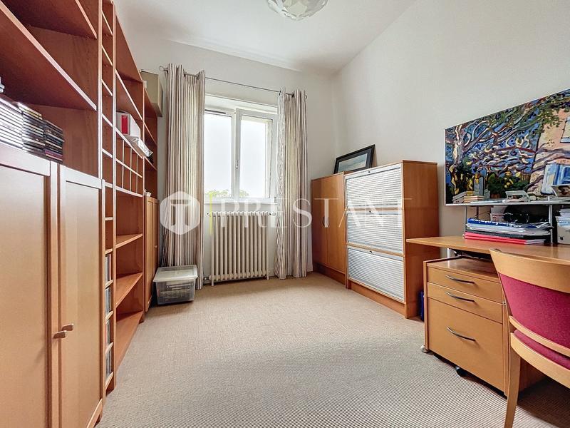 Maison - 300 m² - 9 pièces