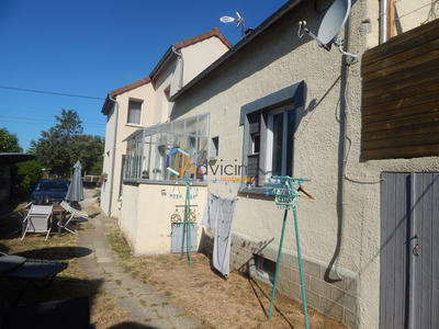 Maison traditionnelle - 149 m² - 7 pièces