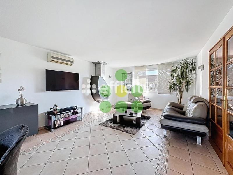 Maison - 101 m² - 4 pièces