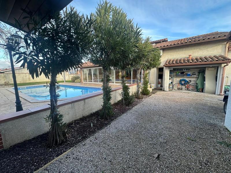 Maison - 192 m² - 6 pièces