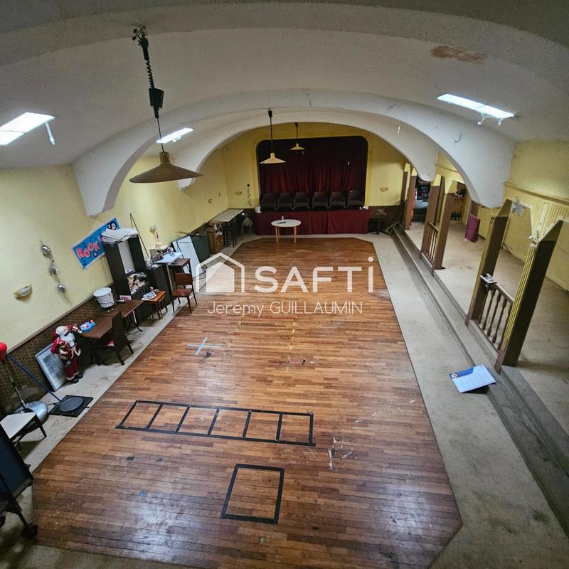 Local commercial - 832 m² - 14 pièces