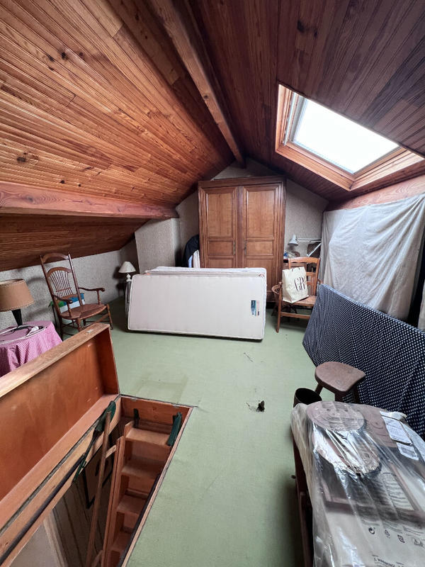 Maison - 240 m² - 6 pièces