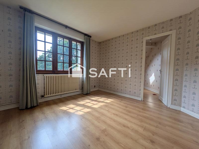 Maison - 250 m² - 9 pièces