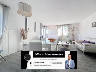 Appartement - 77 m² - 3 pièces