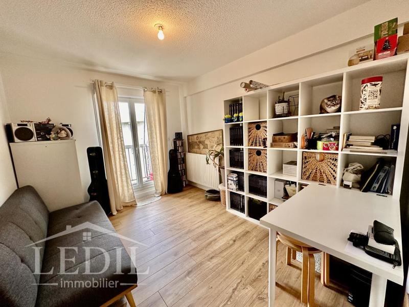 Appartement - 92 m² - 4 pièces