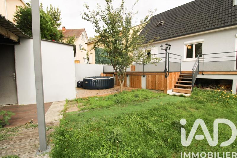 Maison - 98 m² - 5 pièces