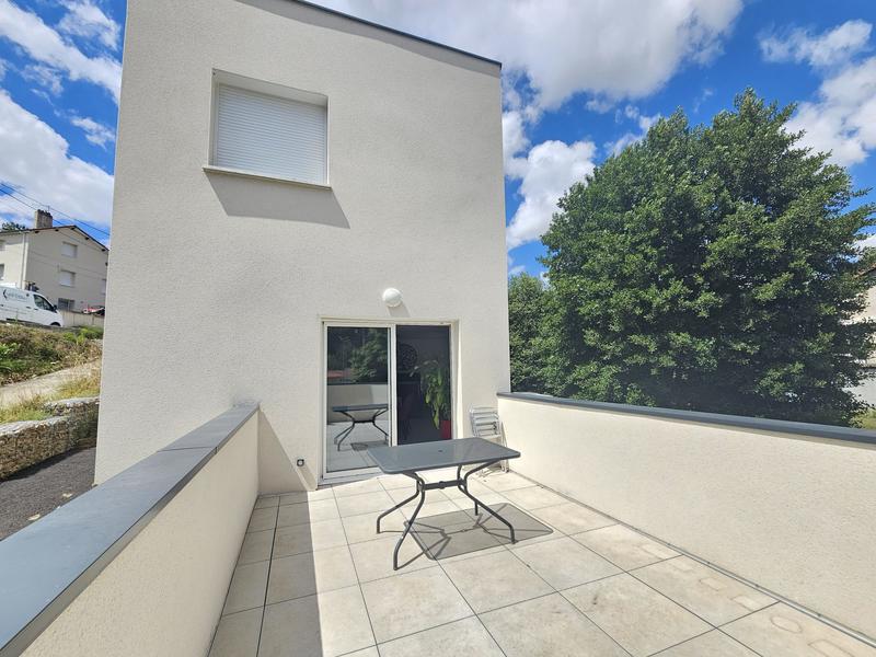 Maison - 84 m² - 4 pièces