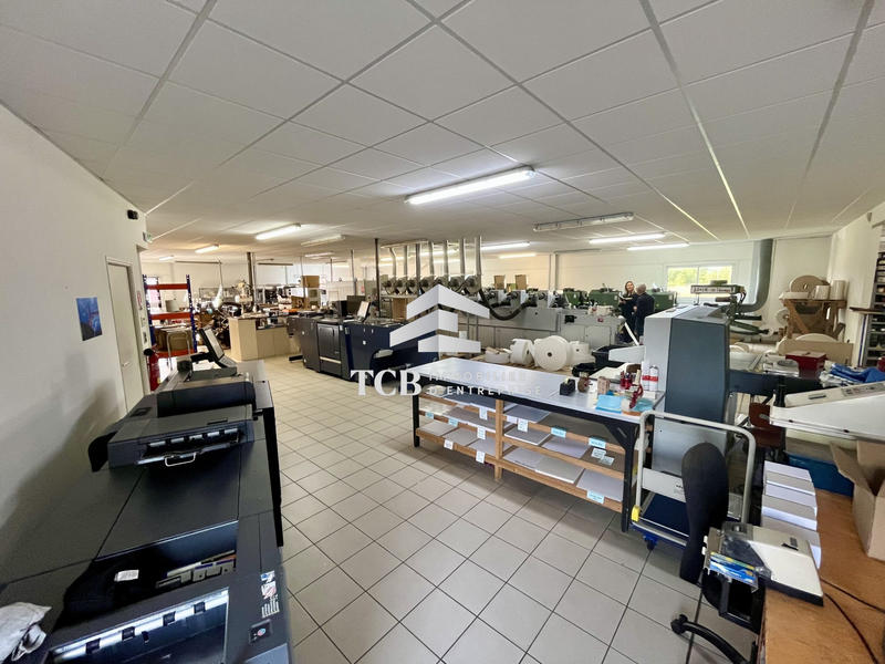 Local d'activités - 408 m²