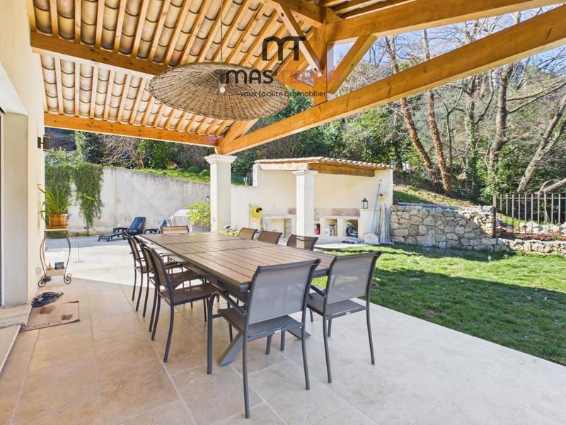 Maison - 183 m² - 7 pièces