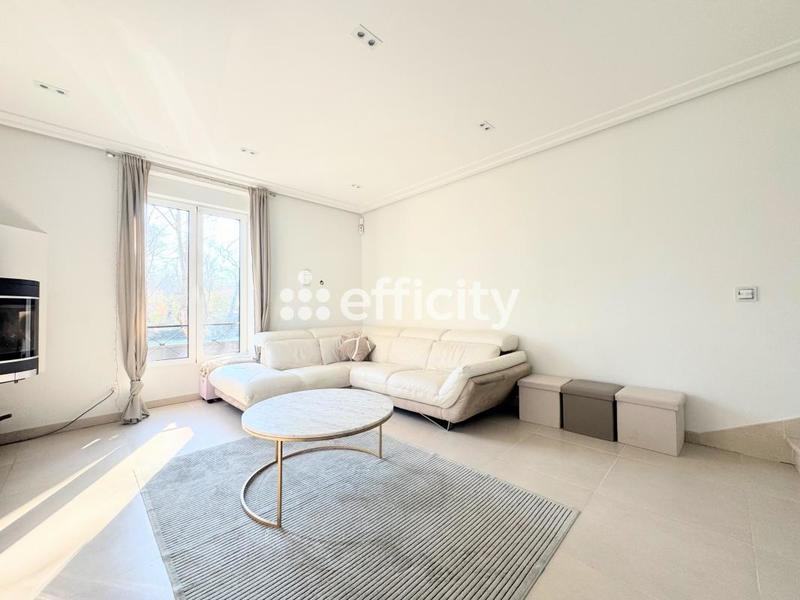 Maison - 170 m² - 7 pièces