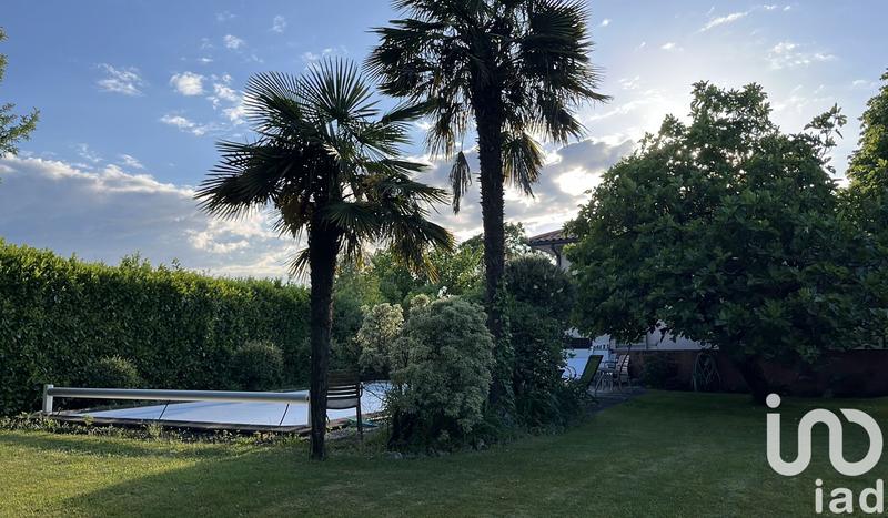 Maison - 240 m² - 6 pièces